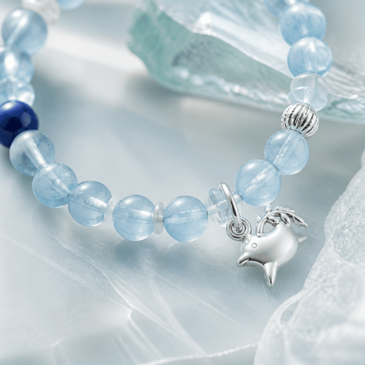 YIS-01 Azure Coast Free Breath Bracelet close-up image