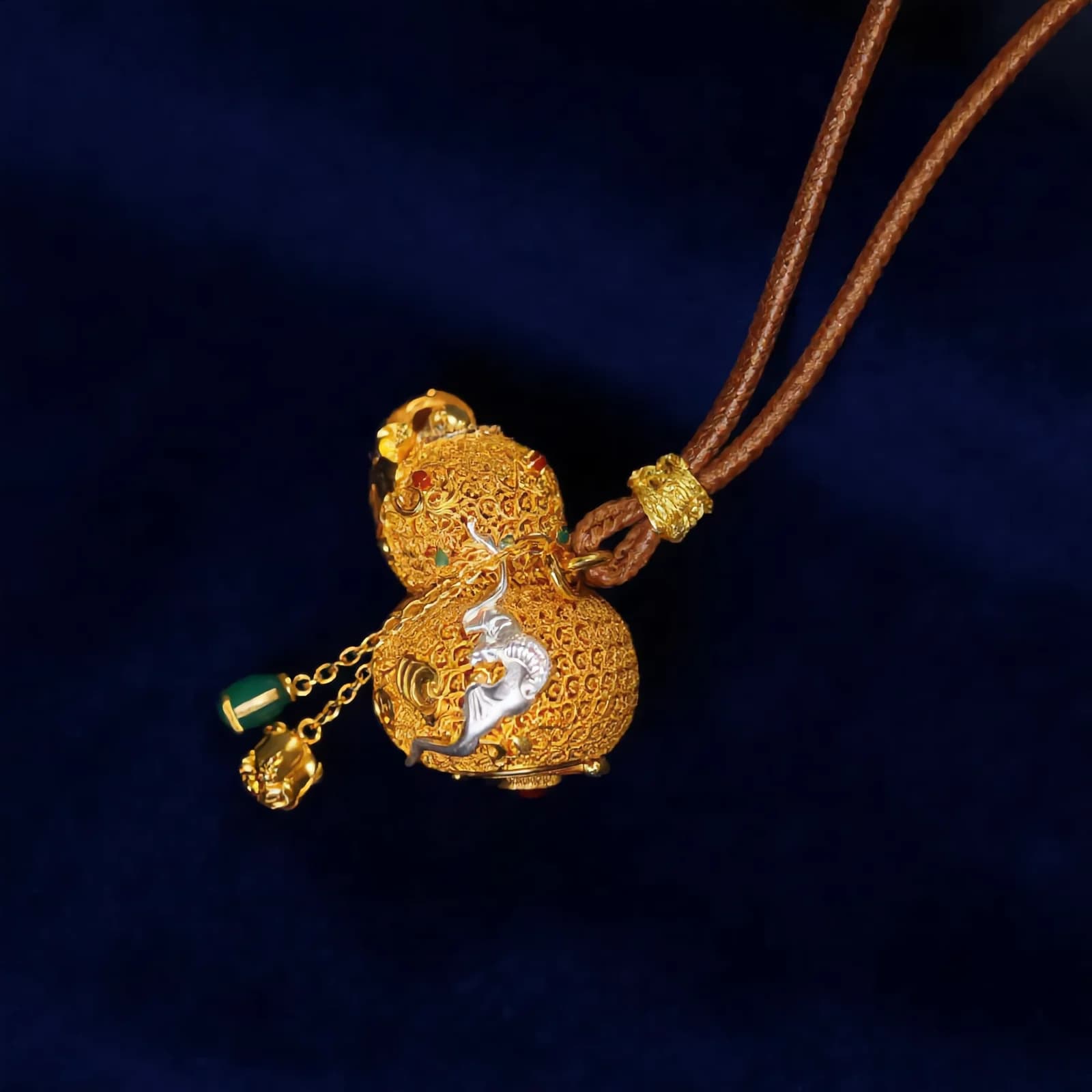 Mother-of-Pearl Heritage Pendant